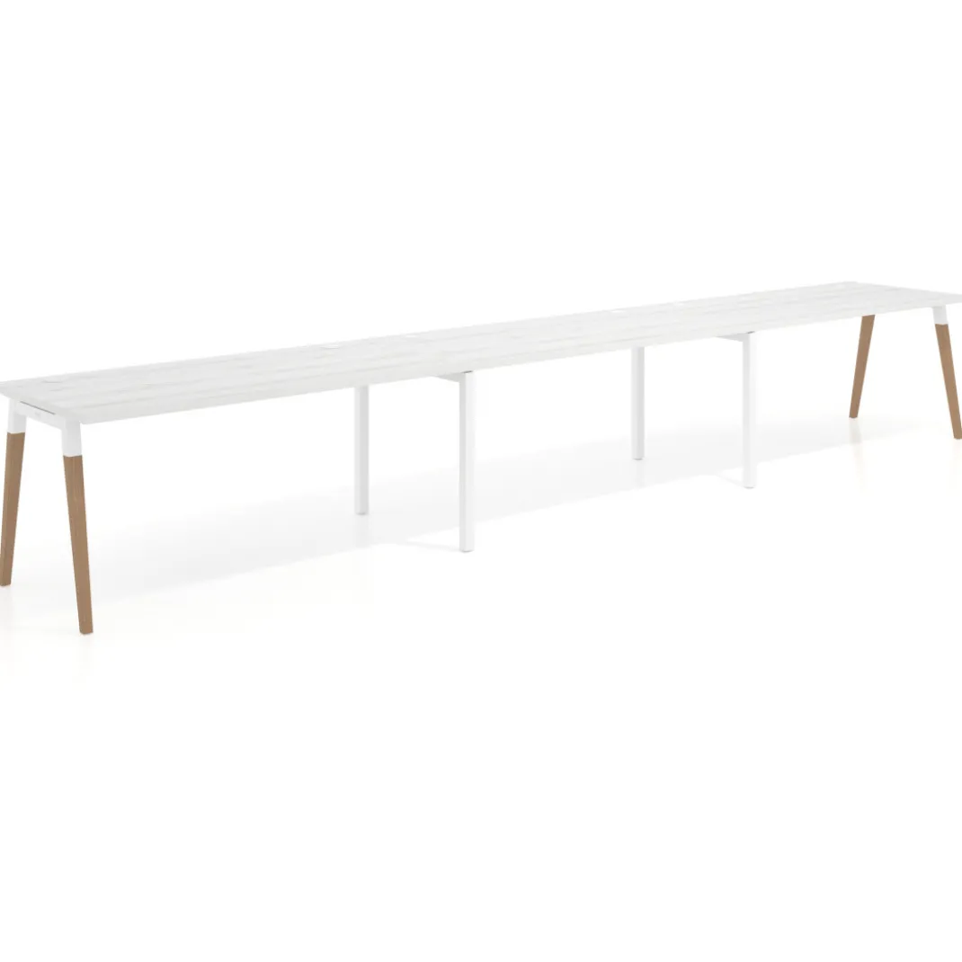 Mesa de oficina en continuidad Arki triple, patas de madera, fondo 80cm
