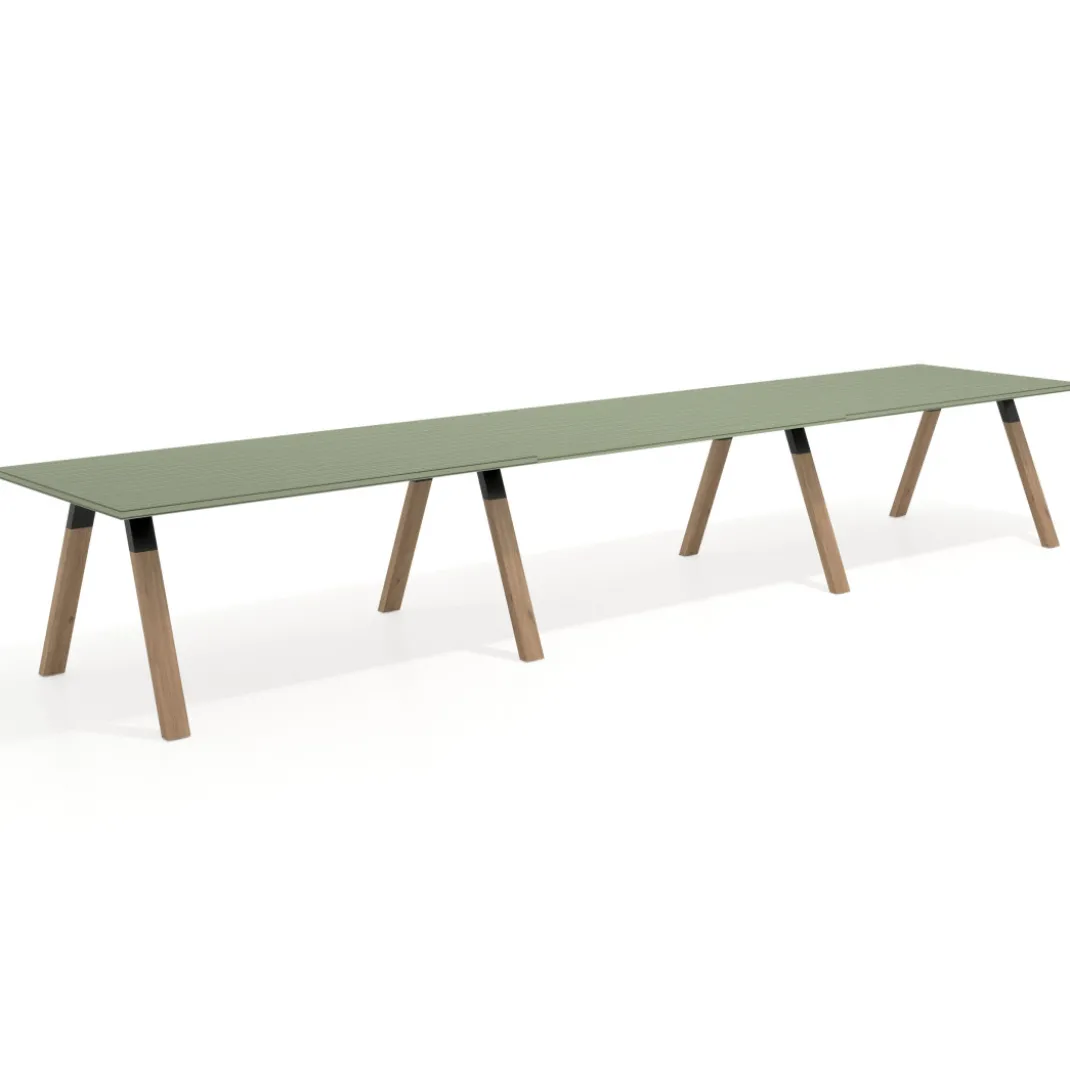 Mesa de oficina progresiva UvePro triple, fondo 100cm, estructura negra, patas de madera