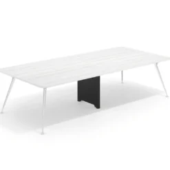 Mesa de reuniones Tekno gran formato, fondo 140, patas aluminio inyectado, estructura cromada