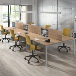 Mesa oficina multipuesto bench Kube triple, fondo 166 cm, estructura aluminio