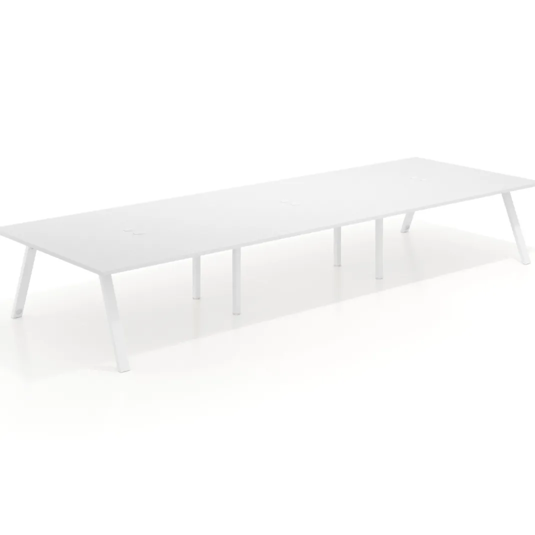 Mesa de oficina coworking triple UvePro fondo 166, cantos rectos, estructura blanca