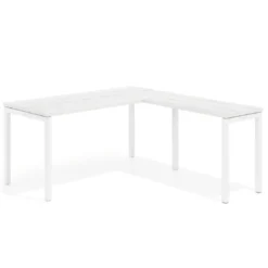 Mesa de oficina en L Kube fondo 68cm con ala estrecha, estructura blanco