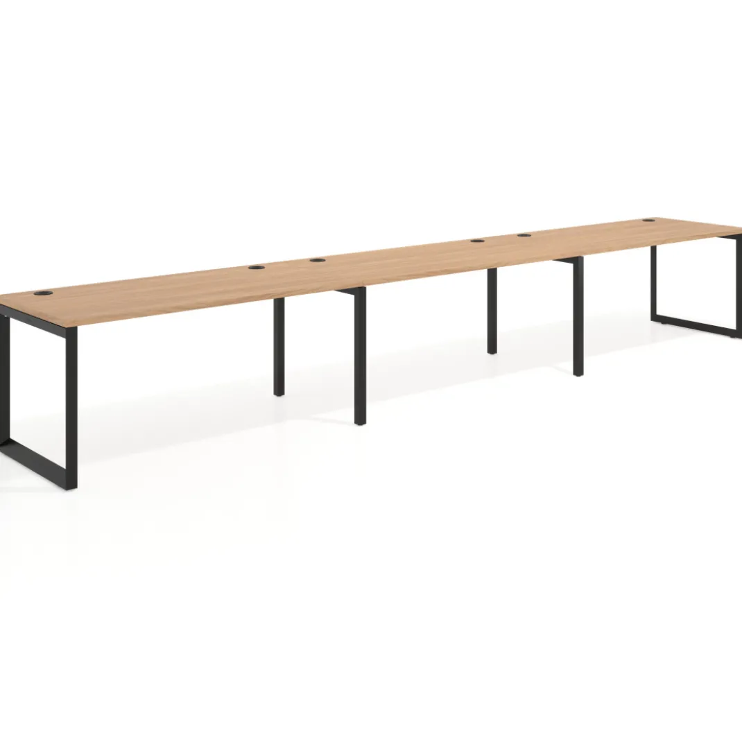 Mesa de oficina progresiva Delta triple, fondo 80cm, estructura negra
