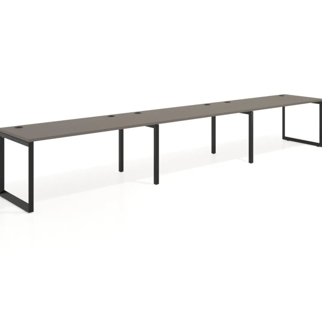 Mesa de oficina progresiva Delta triple, fondo 80cm, estructura negra