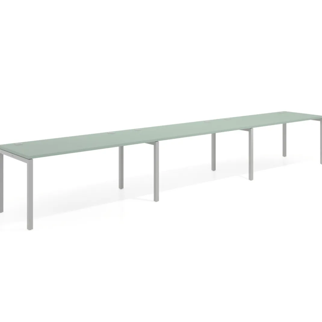 Mesa de oficina progresiva triple Kube, fondo 80cm, estructura aluminio