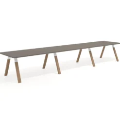 Mesa de oficina progresiva UvePro triple, fondo 100cm, estructura blanca, patas de madera