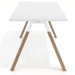Mesa de oficina UvePro fondo 80cm, estructura blanca con patas de madera