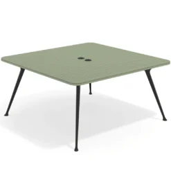 Mesa de reuniones Tekno, fondo 160, patas aluminio inyectado, estructura negra
