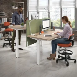 Mesa Multipuesto Elevable eléctrica Erghos Motion estructura blanca 2 cantos curvos
