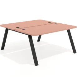 Mesa multipuesto UvePro Bench fondo 166 cm, sobre curvo, estructura negra