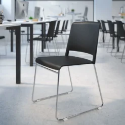 Silla confidente Lotus, estructura patin