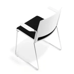 Silla Confidente tapizada con brazos Lotus