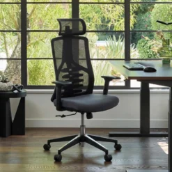 Silla de oficina Tekno, respaldo ergonómico, mecanismo sincronizado