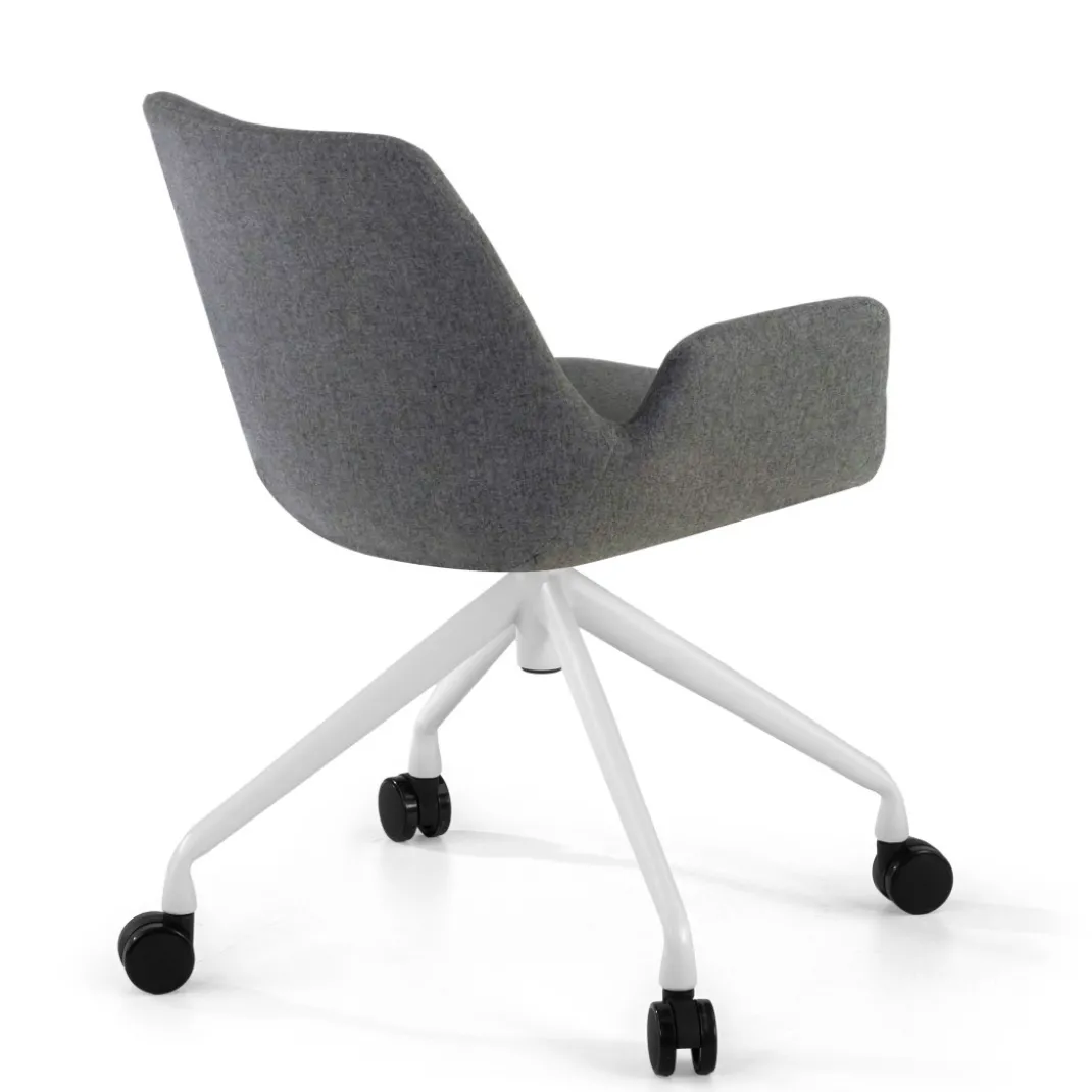 Silla Giratoria Elodie, estructura con ruedas