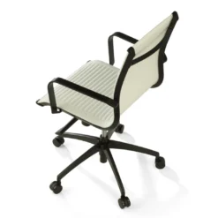 Silla oficina de diseño Croma, respaldo bajo, estructura negra
