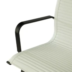 Silla oficina de diseño Croma, respaldo bajo, estructura negra