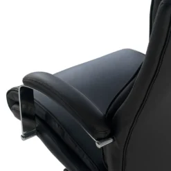 Sillón de oficina Tauro brazos tapizados ecopiel