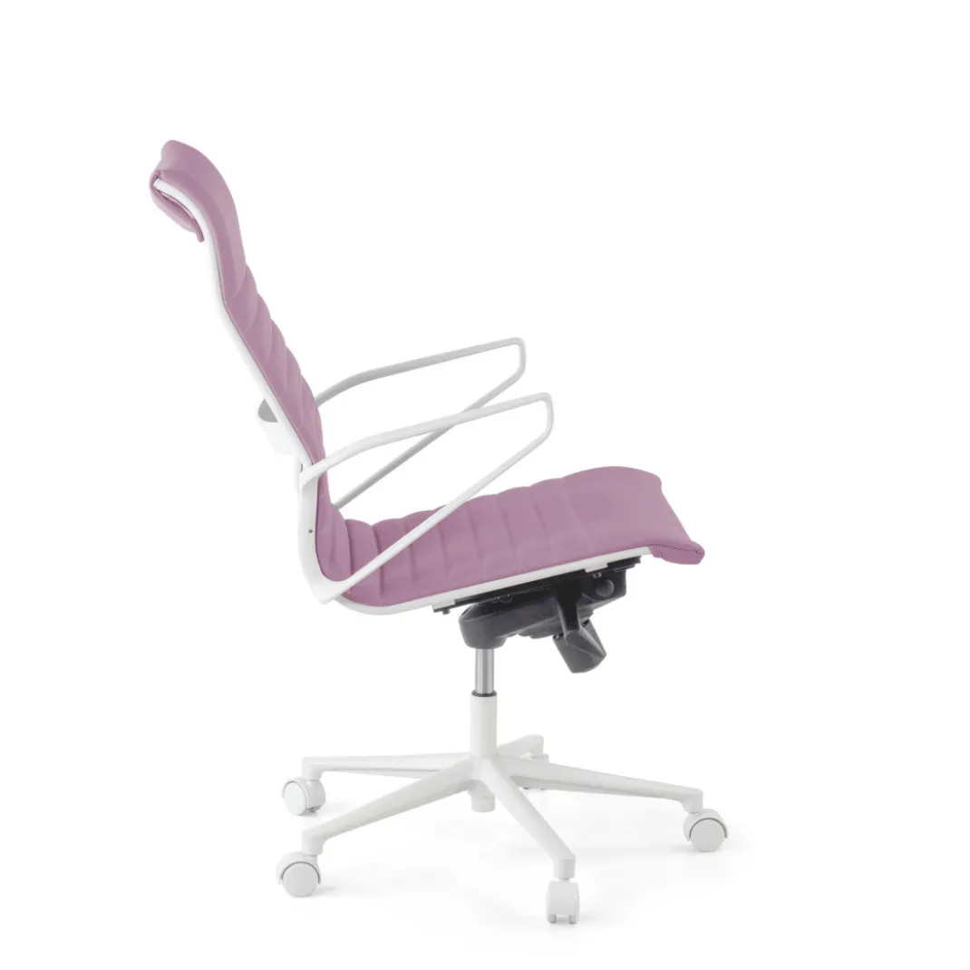 Sillón oficina Diseño Forli, estructura blanca, respaldo alto, ecopiel